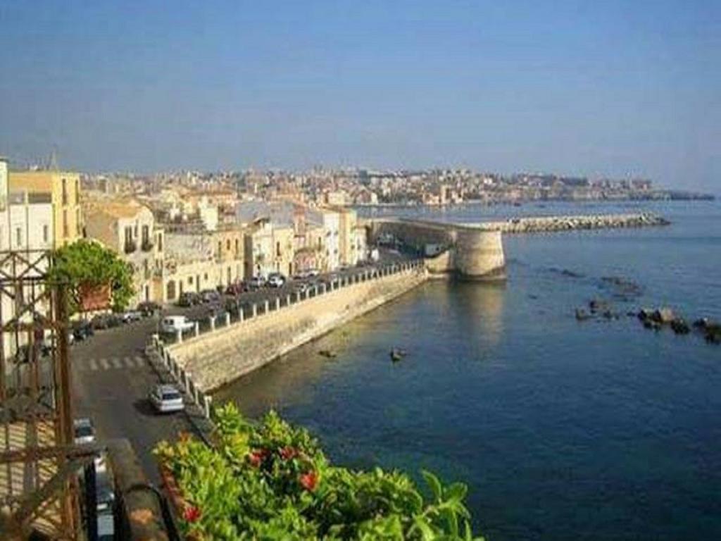 فيلا Lungomare Elio Vittorini سيراكوزا المظهر الخارجي الصورة